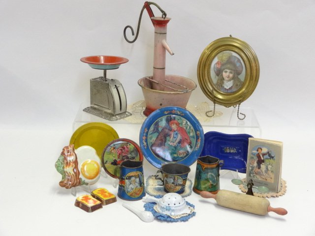 Dollhouse Miniatures (1 of 1)