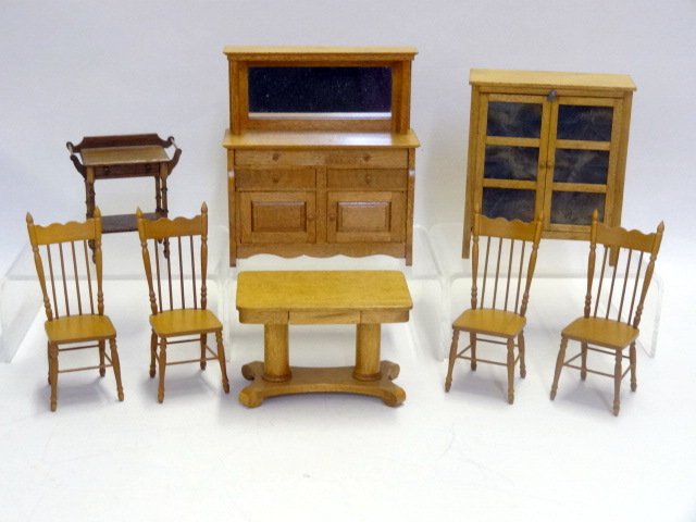 Robert Carlisle Dollhouse Furniture (1 of 2)