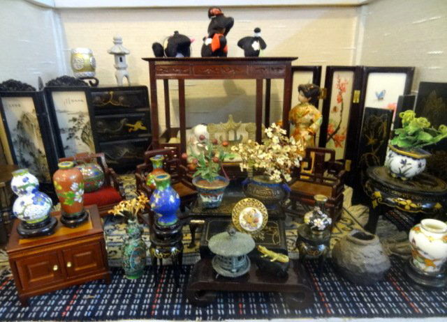 Oriental Dollhouse Roombox (1 of 6)