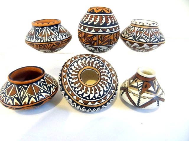 Miniature Yaqui-Apache Pottery: Miniature southwest pottery by artist Gloria Boguhas.