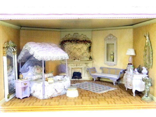 Dollhouse Bedroom Roombox (1 of 3)