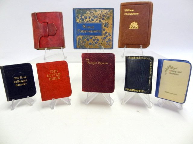 Miniature Books (1 of 3)