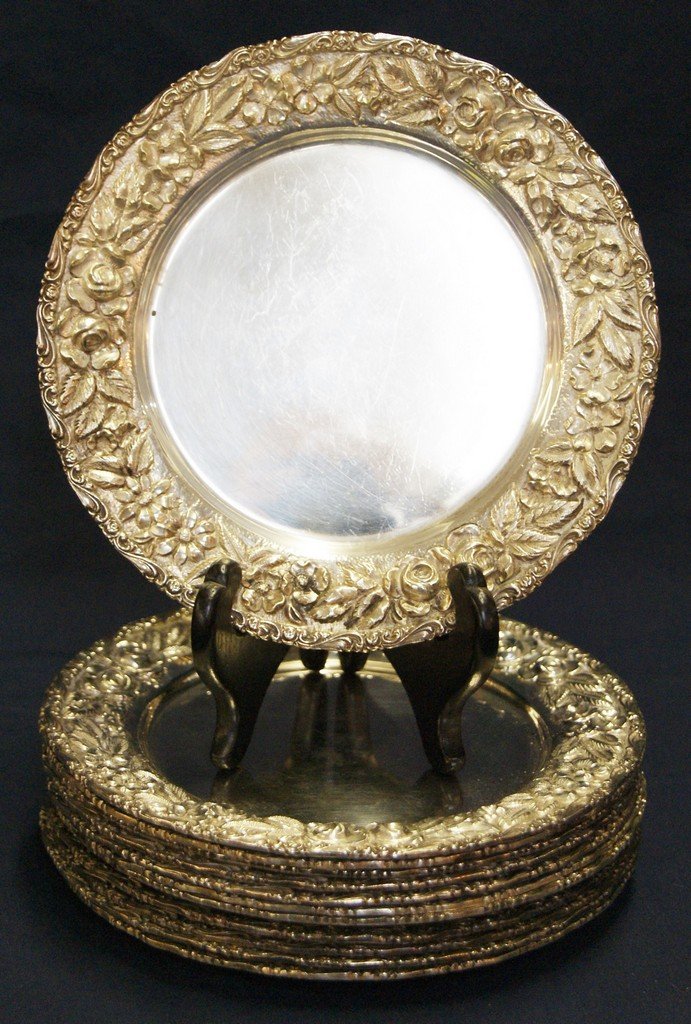 12 Sterling Repousse Bread Plates (1 of 5)