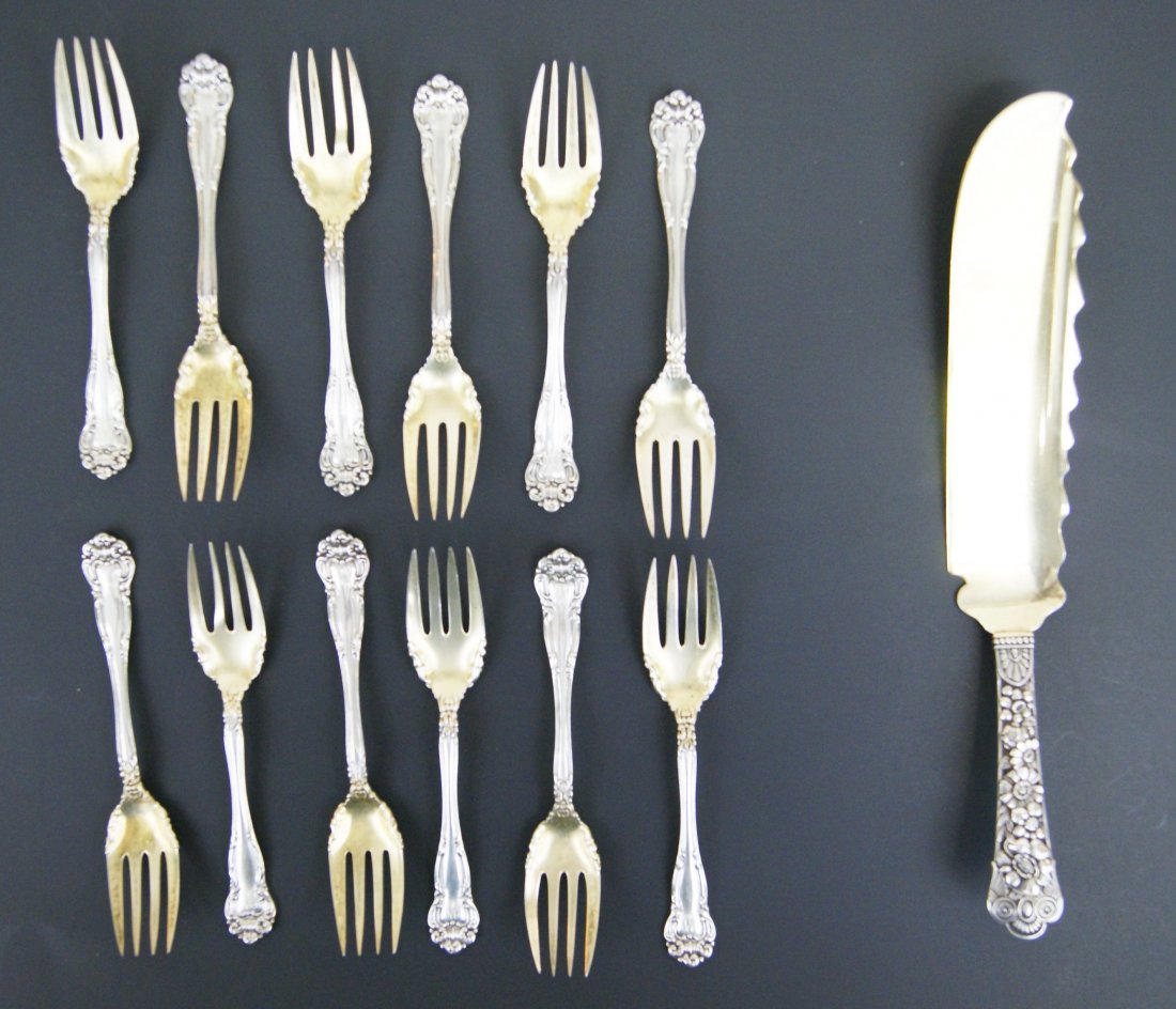 12 Caldwell Pastry Forks & Gorham Server (1 of 6)