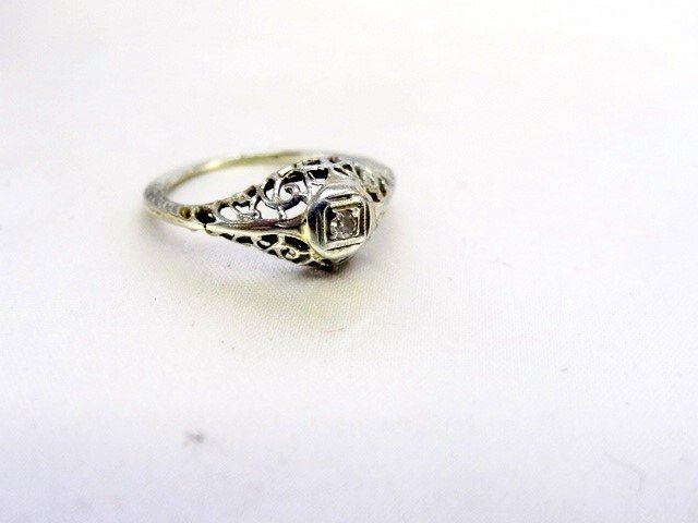 Vintage Diamond Ring: Vintage ladies white gold diamond filigree ring, size 4