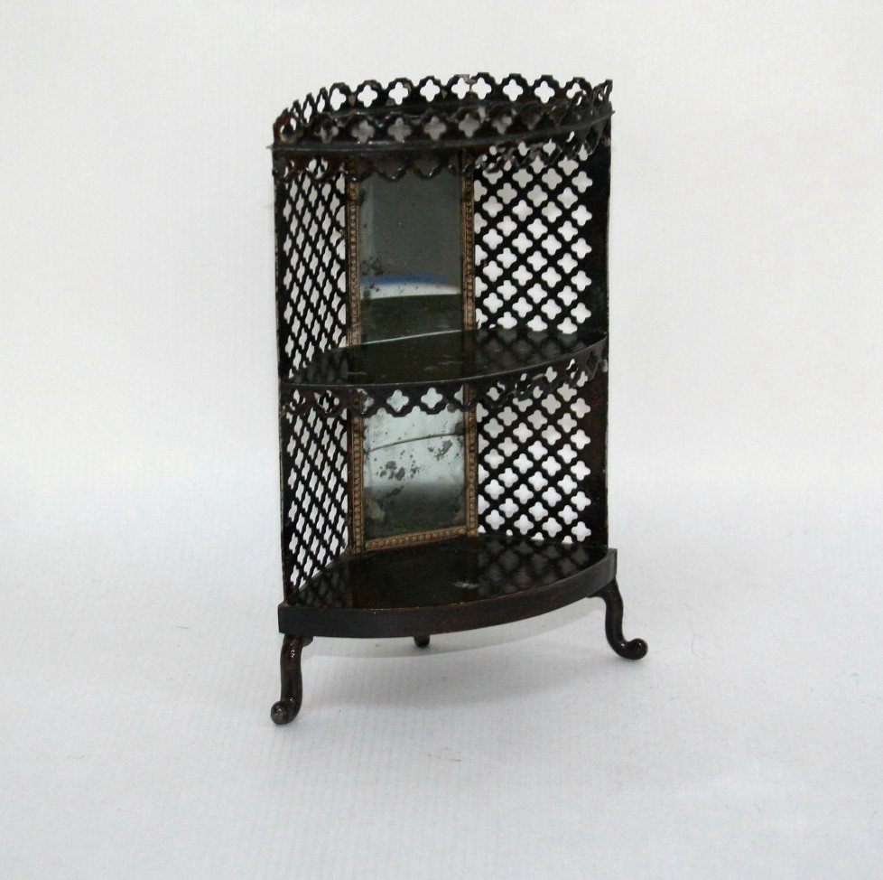 Rock & Graner Etagere (1 of 3)
