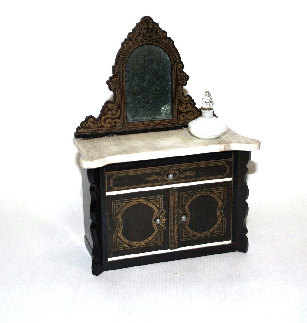 Boulle Marble-top Chest (1 of 3)