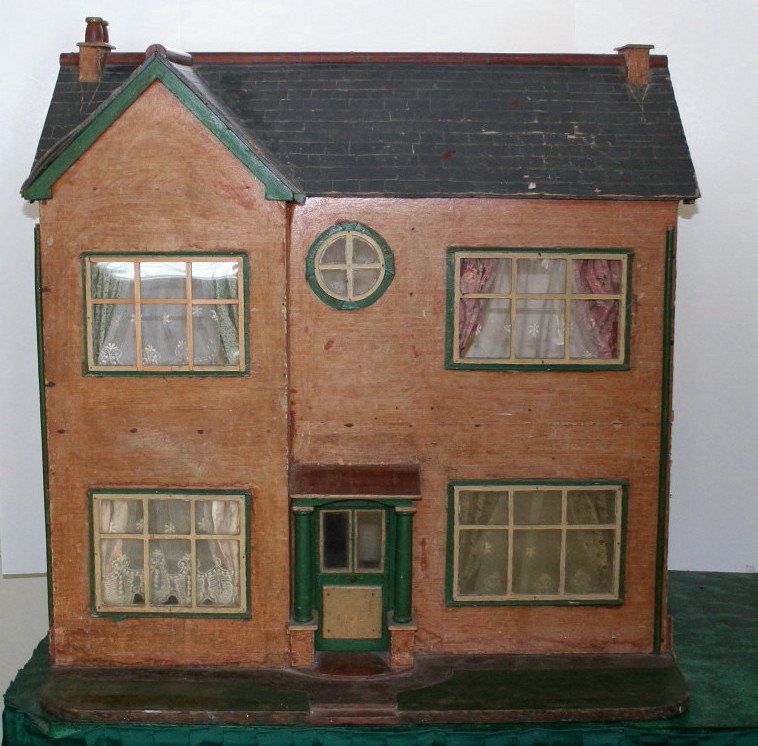 Early 20th Century English Dolls' House (1 of 7)