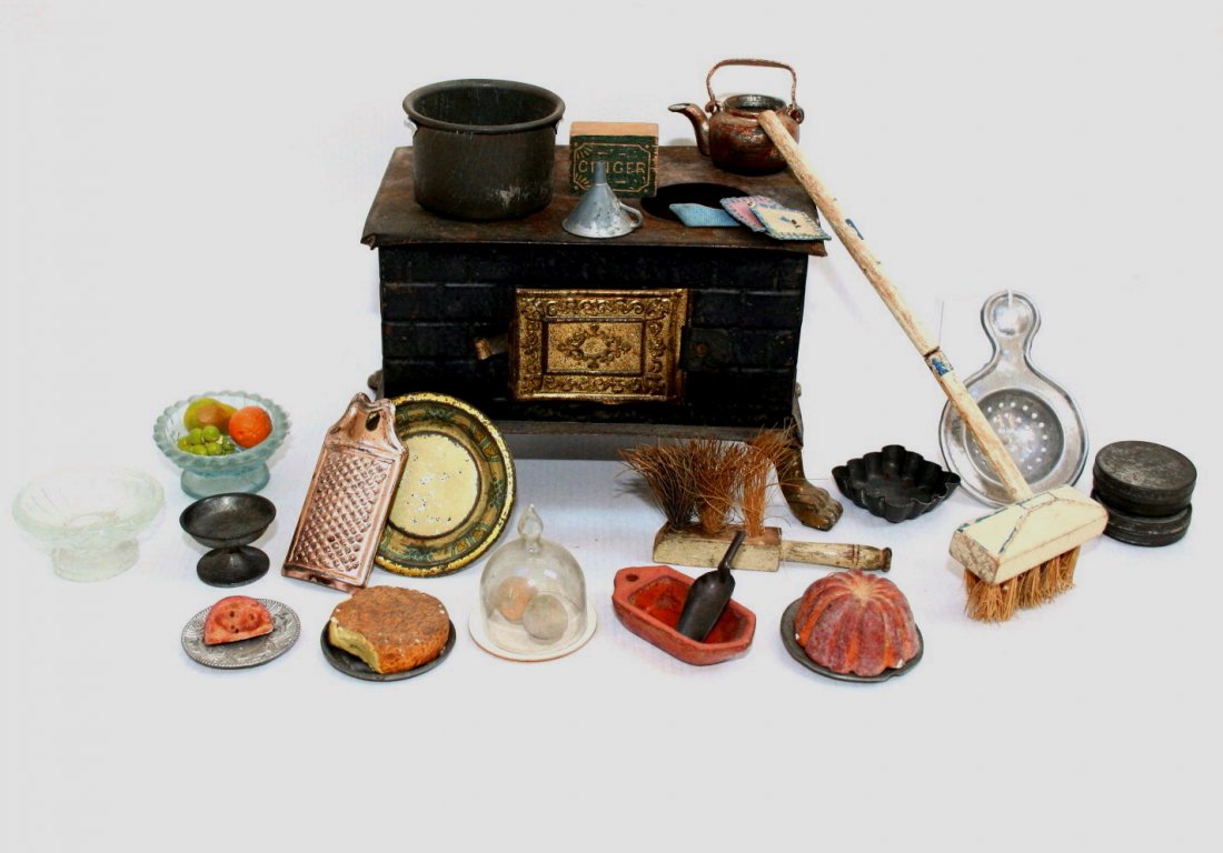 Antique Tin Stove and Accessories (1 of 4)