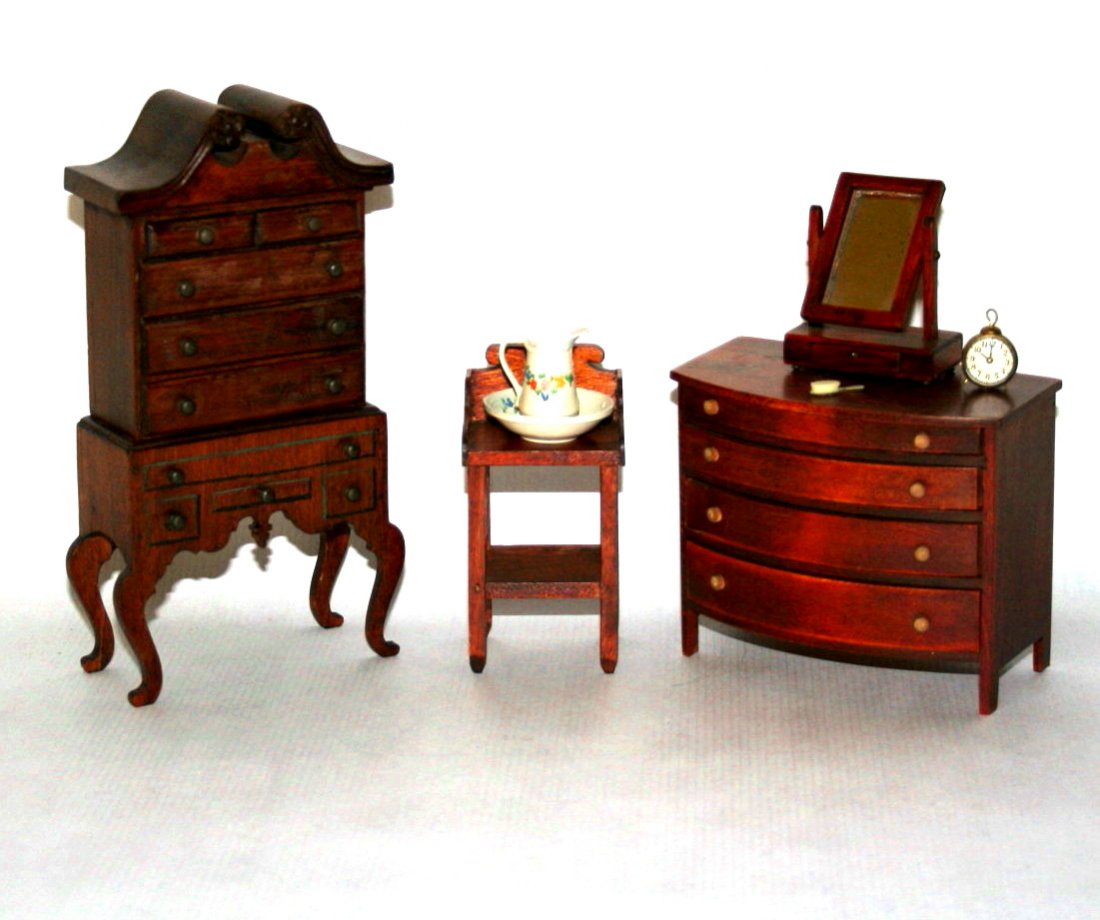 TynieToy Deluxe Highboy and Washstand (1 of 4)