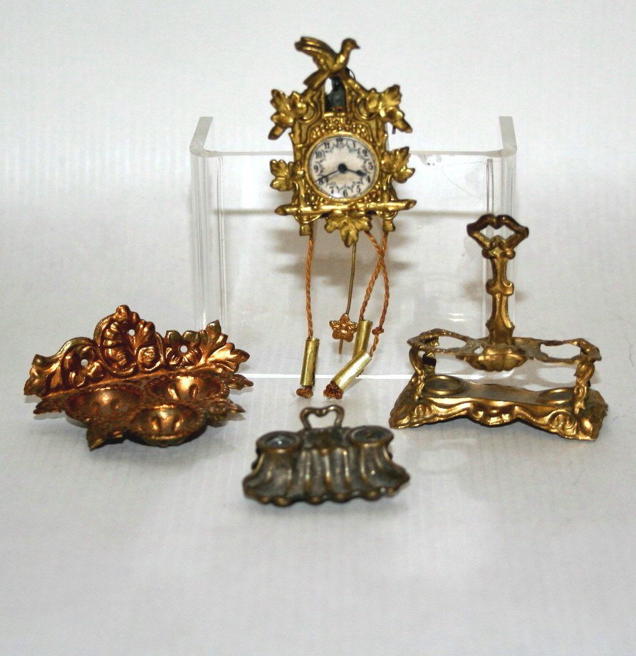 Ormolu Clock and Desk Accessories (1 of 1)