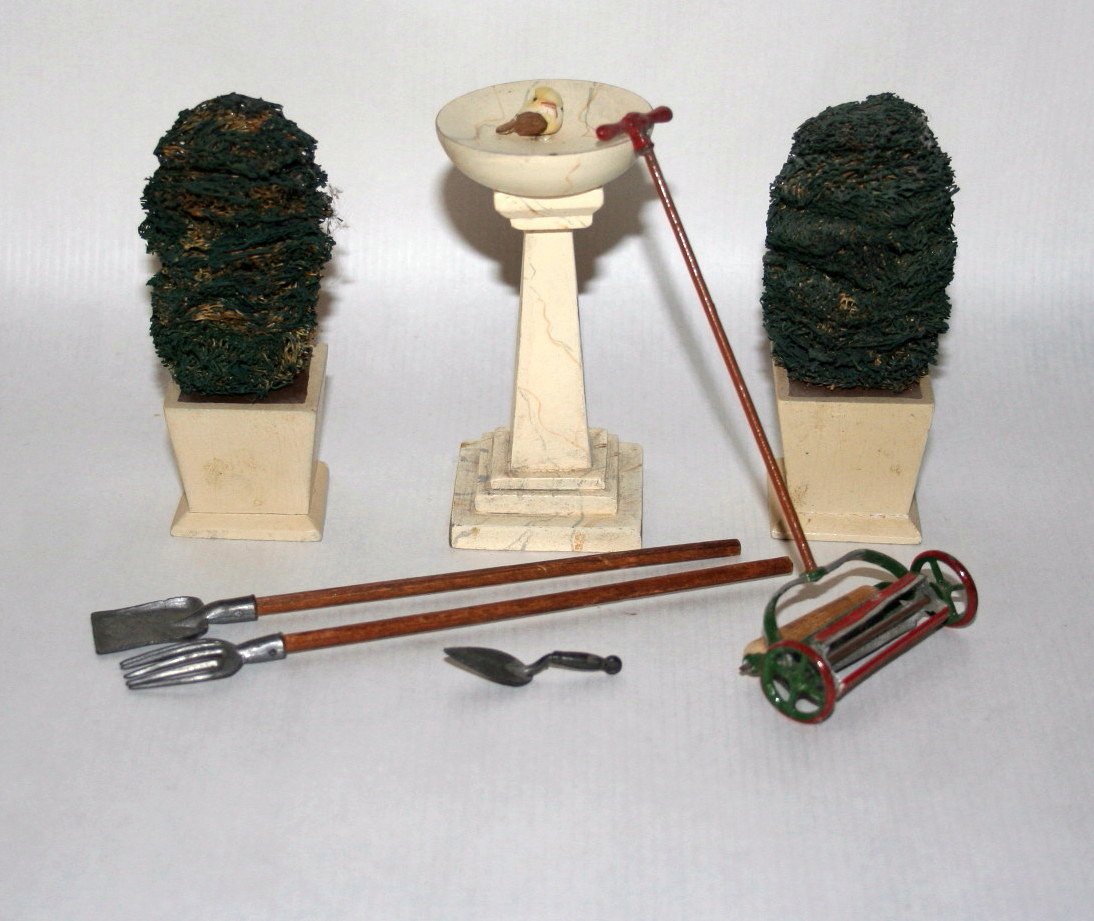 TynieToy Potted Shrubs and Birdbath (1 of 1)