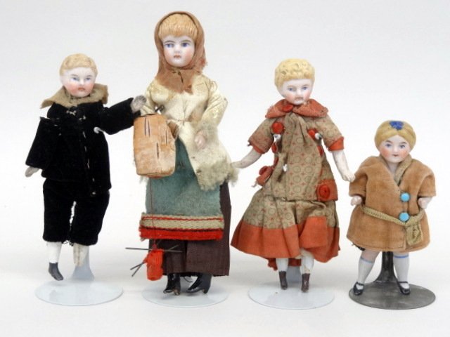 Four Dollhouse Children (1 of 3)