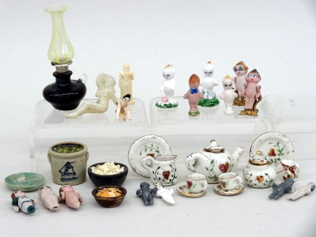 Joseph Gray Collection Porcelain Dollhouse Miniatures: Lamp, Jane Graber jug, plates, figures, cupids, frozen Charlotte, etc., quite a mixture 2 in. tallest