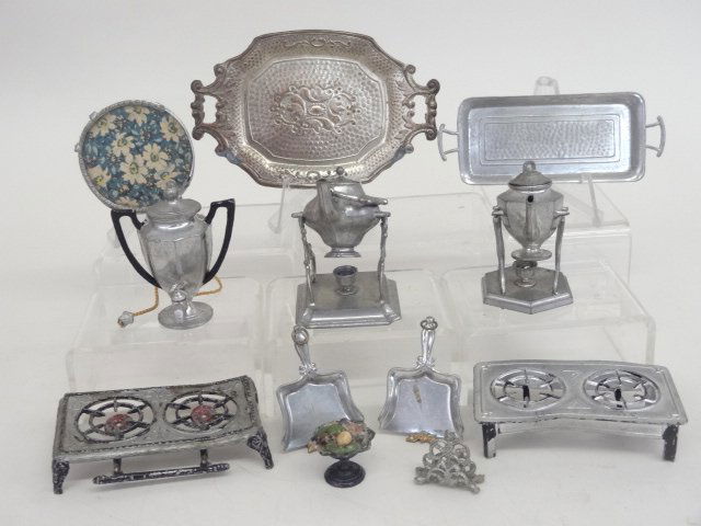 Dollhouse Miniature Pewter Cooking Items (1 of 1)
