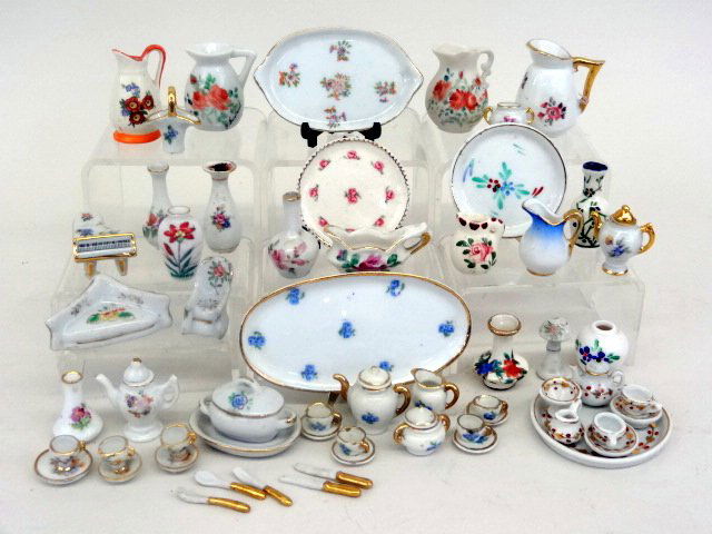 Dollhouse Miniature Porcelain Dishes (1 of 1)