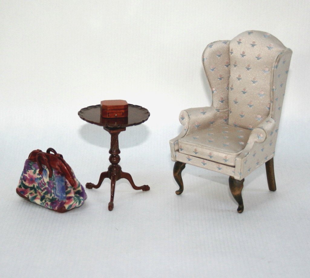 Hodgson Pie-crust Table (1 of 3)