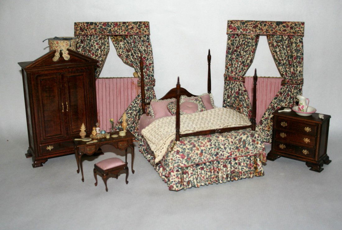 Artisan Bedroom Set and Draperies (1 of 4)