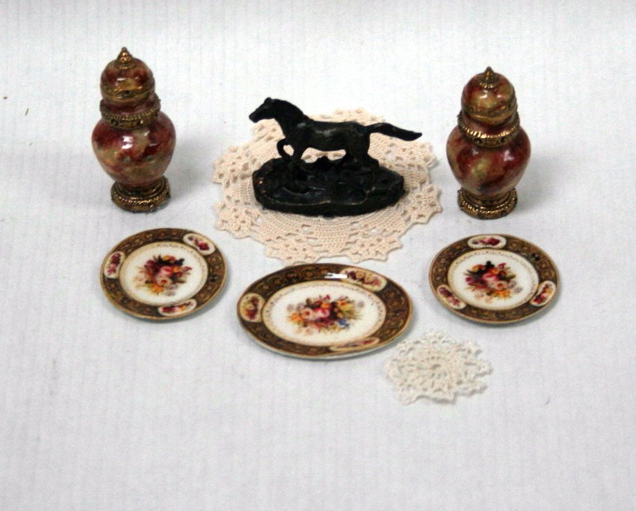 Enameled Urns and Statuette (1 of 1)