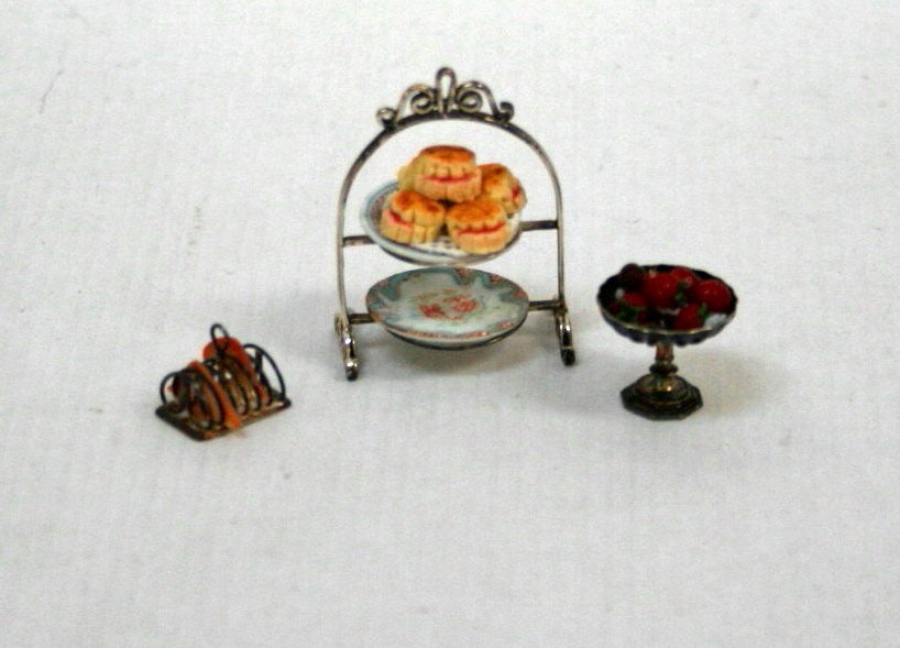 Quintanar Sterling Serving Stand (1 of 1)