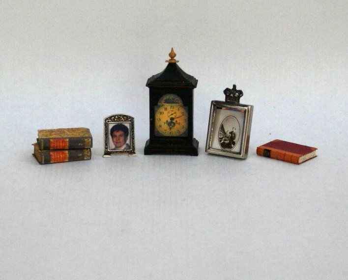 Fine Desk Accessories (1 of 1)