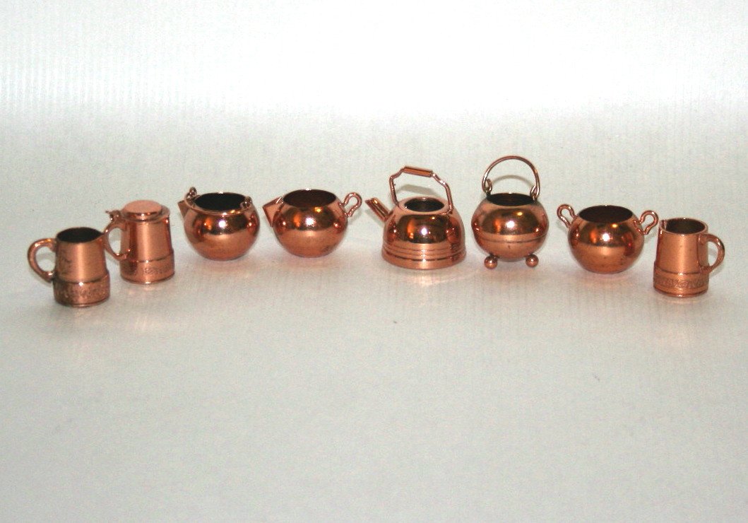 Copper Pitchers and Cooking Pots (1 of 1)