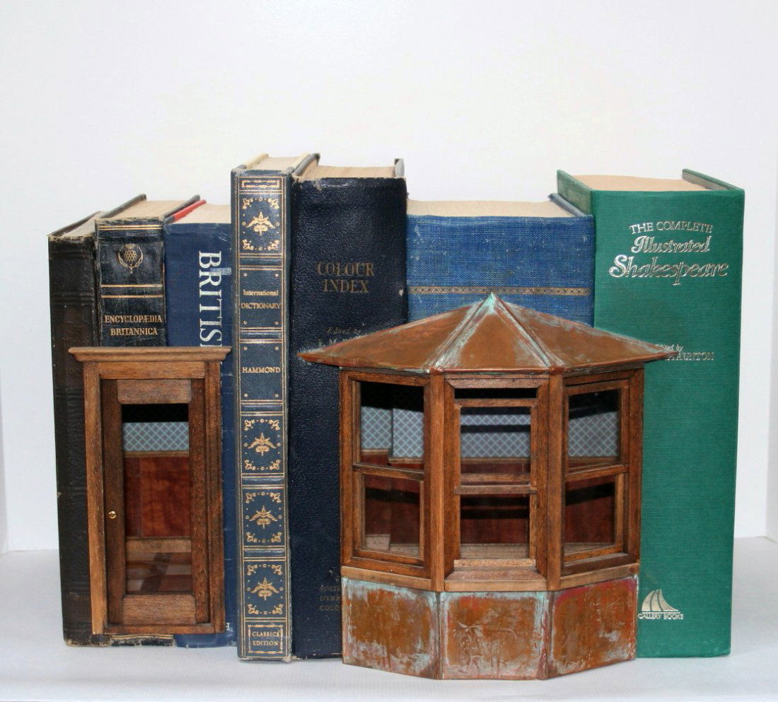 Shannon Moore Room Box (1 of 2)