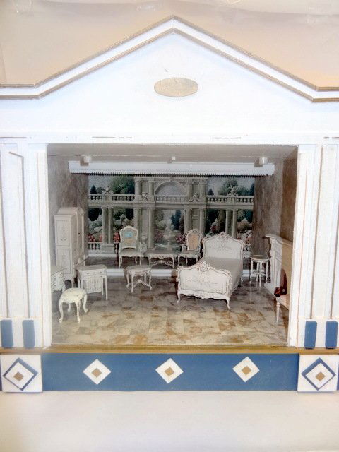 Classical Room Box with Bedroom Furnishings (1 of 4)