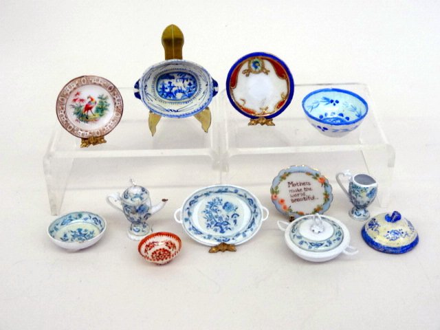 Amanda Skinner Dinnerware (1 of 1)