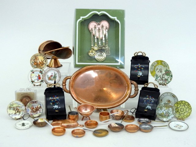 Dollhouse Miniature Copper and Plates (1 of 1)