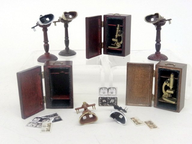 Dollhouse Stereopticon Viewers and Microscopes  1 to 1 (1 of 1)