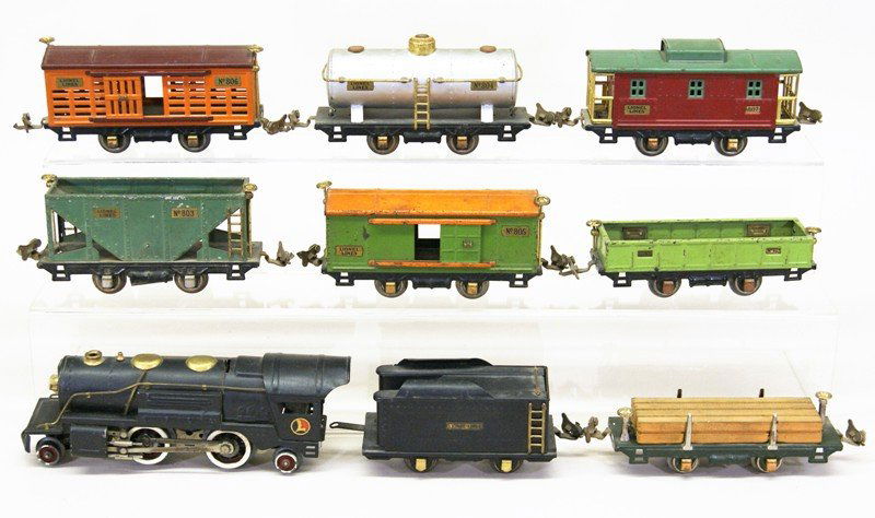 Lionel Pre-war 9 Piece Freight Set w/259E Engine (1 of 5)