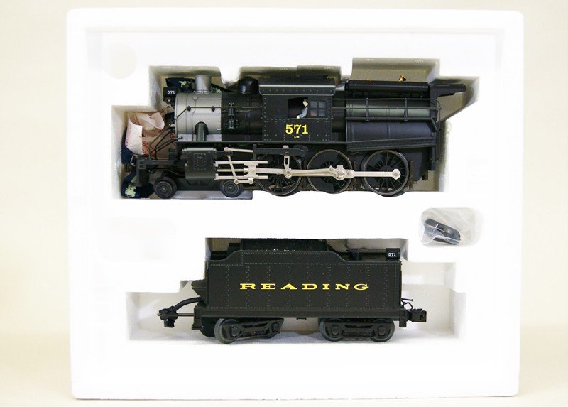 Lionel Modern Era Reading Camelback Engine (1 of 4)