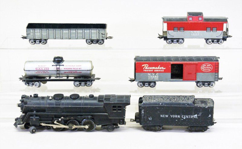 Vintage Marx Six Piece Freight Set (1 of 7)