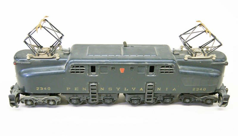 Lionel 2340 GG1: Vintage Lionel GG1, green, has pantographs, stripes have faded