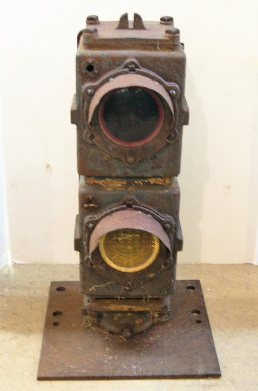 C.R.S. Railroad Signal Light (1 of 4)