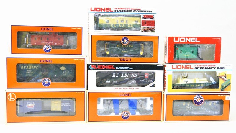 Lot of Ten Lionel Reading Railroad Rolling Stock (1 of 6)