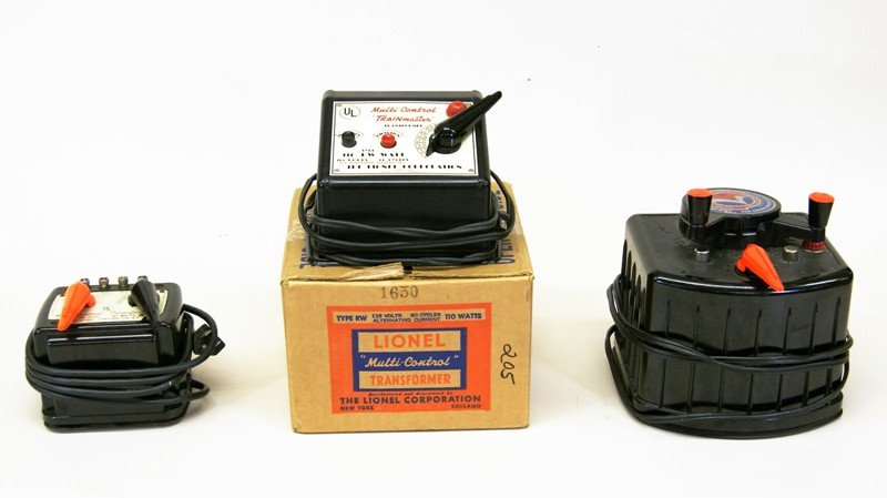 Three Vintage Lionel Transformers (1 of 4)