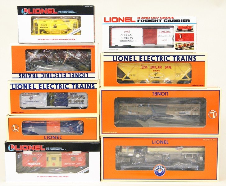 Lionel Lot of Nine Railroad Club Cars: Lot of 9 Lionel Railroad Club cars, Box cars 0780, 19924, 19953, tanker 0782, caboose 16804, stock car 19775, hopper 19930, flat car 26382, hopper 16800
