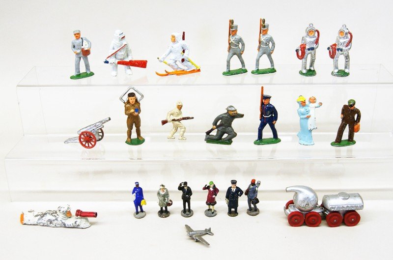 Cast Lead Toy Figures (1 of 7)