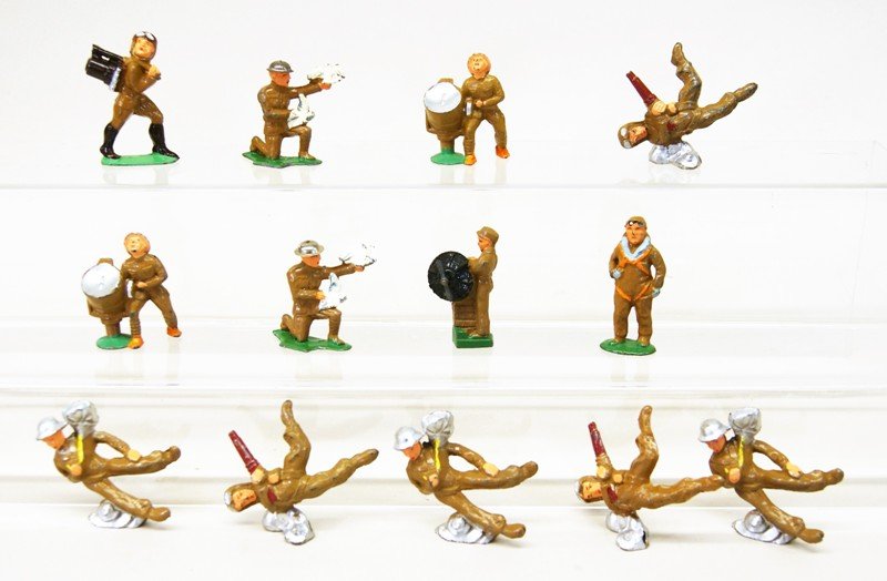 Thirteen Cast Lead Soldiers (1 of 5)