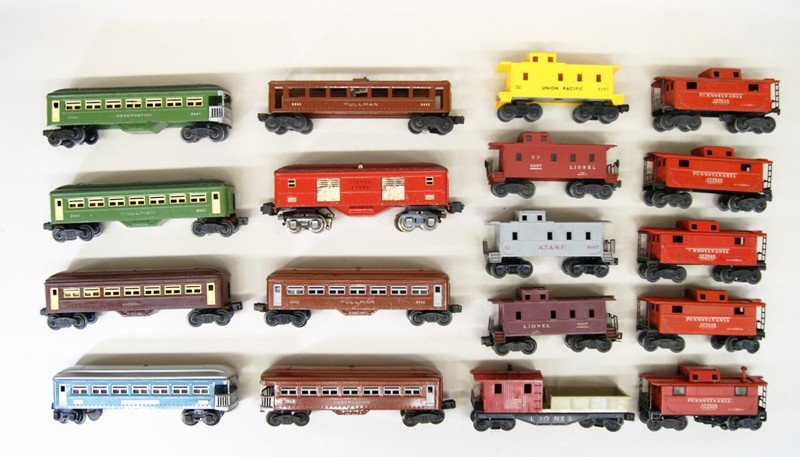 Lionel Lot of Tin Passenger Cars and Various Cabooses: Lionel lot of 18 cars, 8 passenger cars & 10 cabooses, 2441 observation, 2440 Pullman, 2442 Pullman, 2443 observation, 6442 Pullman (missing roof), Pullman that has been repainted brown, 1631 observat
