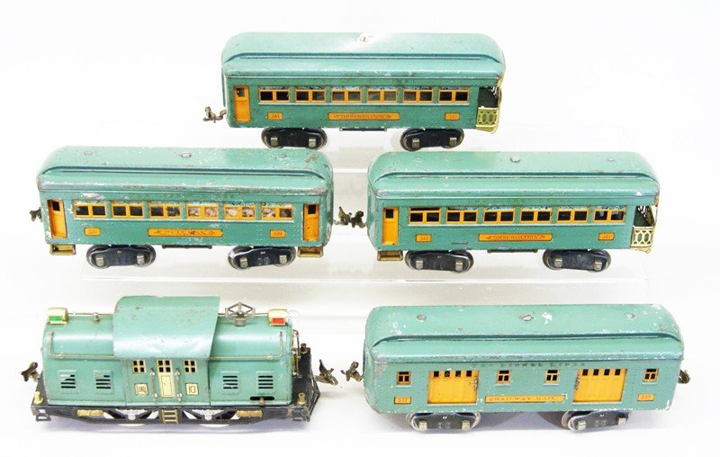 Lionel Standard Gauge #10 Passenger Set (1 of 6)