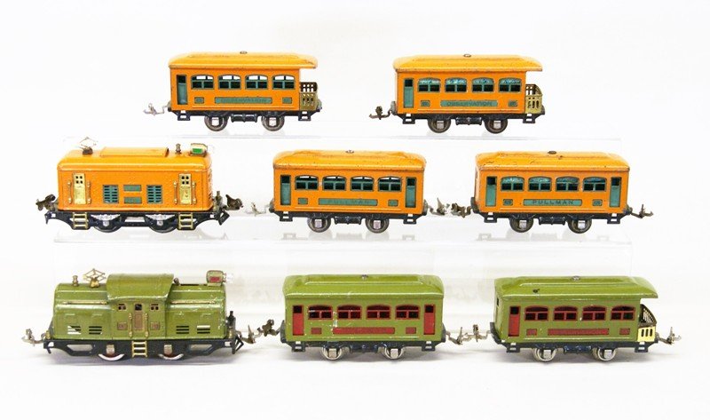 Two Lionel Pre-war Tin Plate Passenger Sets (1 of 6)