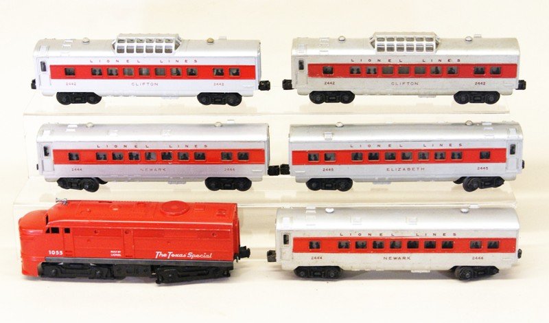 Lionel Post-war Texas Special Passenger Set (1 of 5)