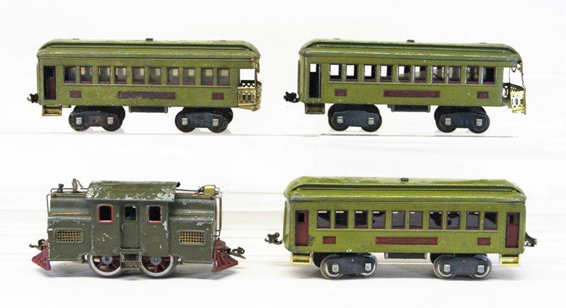 Lionel Pre-war #33 Passenger Set and miscellaneous (1 of 5)