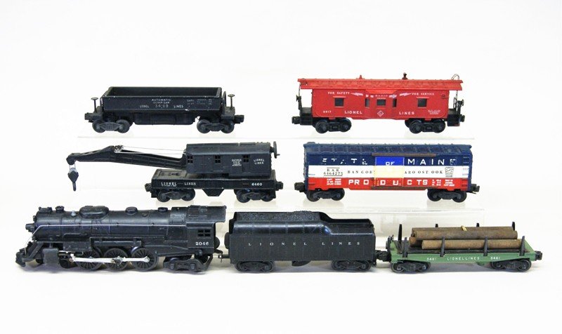 Lionel Post-war 2046 Freight Set (1 of 6)