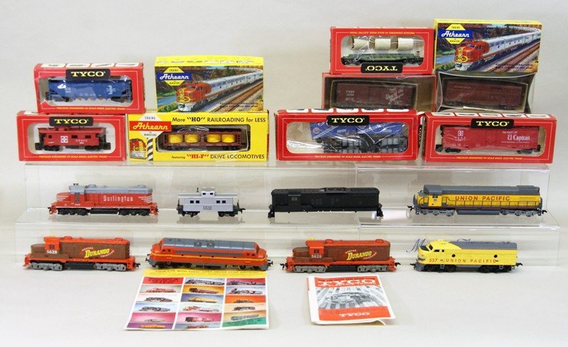 Large Lot of HO Engines and Freight Cars Eighteen: Large lot of HO engines & freight cars 18 pieces, Tyco, Bachmann, Mantua, engines are all diesel engines, Mantua 5628, 2 - Tyco 5628, unmarked double nose engine, shell, Tyco 537, Bachmann UP dummy, f