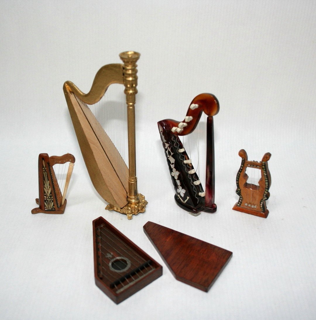 Frank Matter Harp (1 of 1)