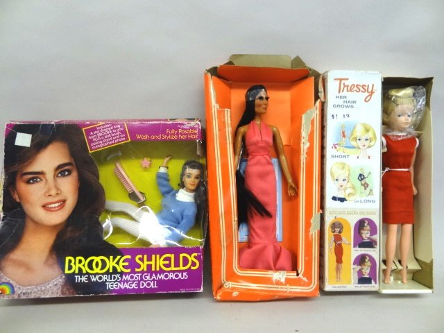 Group of Vintage Dolls (1 of 4)